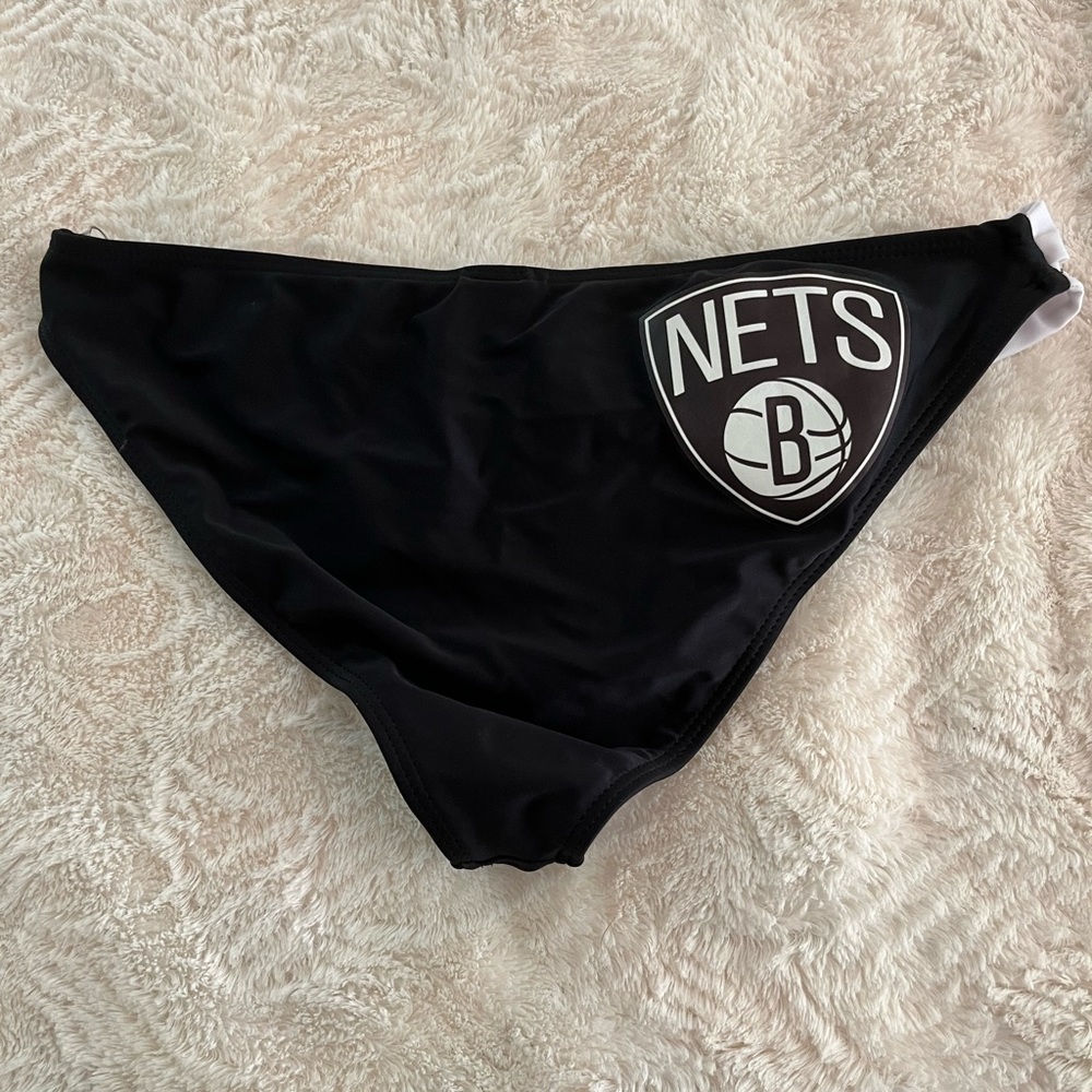 Miss Fanatic Nets bathing suit bottom; size XL